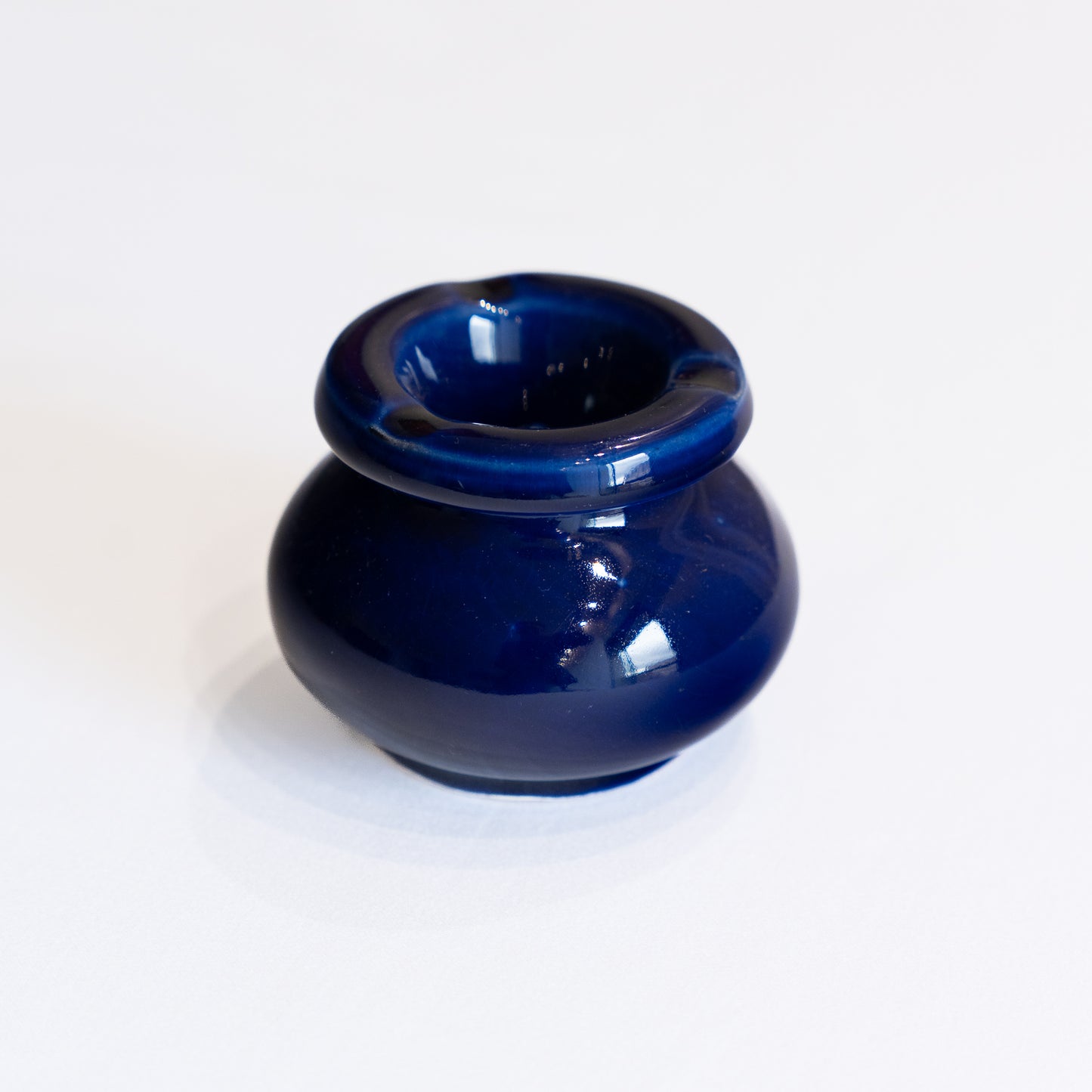 Cendrier bleu Majorelle artisanal marocain