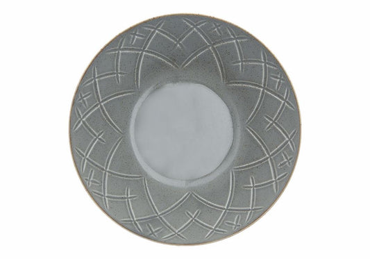 Assiette creuse grise du Maroc avec des reliefs élégants, combinant éclat et authenticité pour une atmosphère de décoration maison unique.
