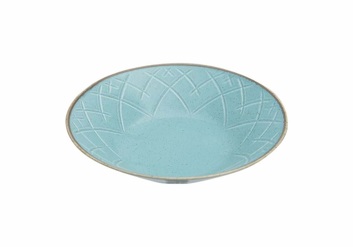 elegante assiette creuse en email turquoise reflétant une atmosphere marocaine combinant ethique de fabrication et décoration authentique pour les maisons modernes