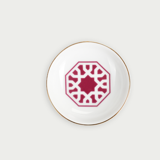 coupelle en porcelaine de 10 cm aux motifs dor inspires du Maroc refletant une atmosphere dauthenticite et declat pour la decoration des maisons