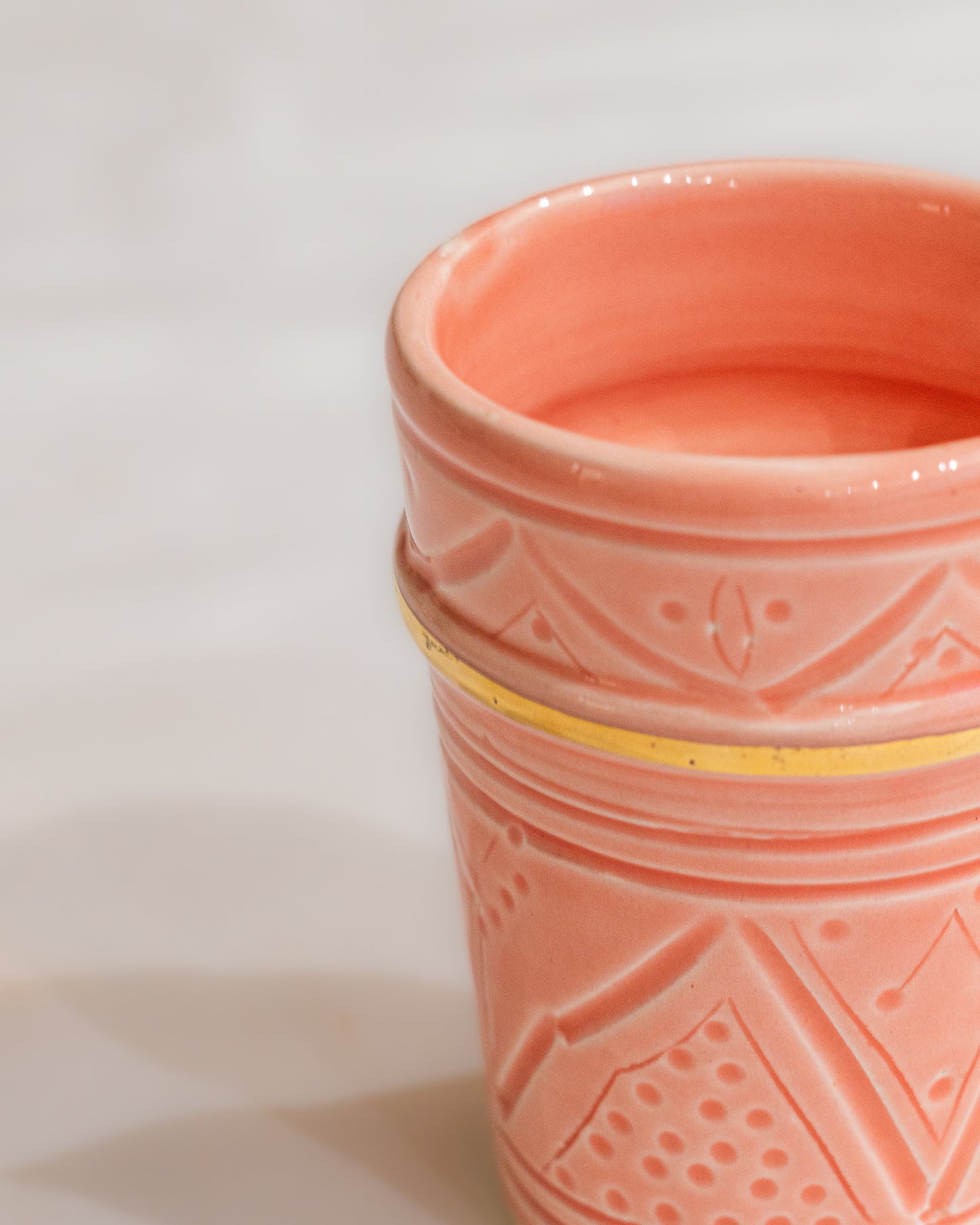 ambiance marocaine authentique avec ce verre beldi parfait pour une atmosphere chaleureuse dans la decoration maisons
