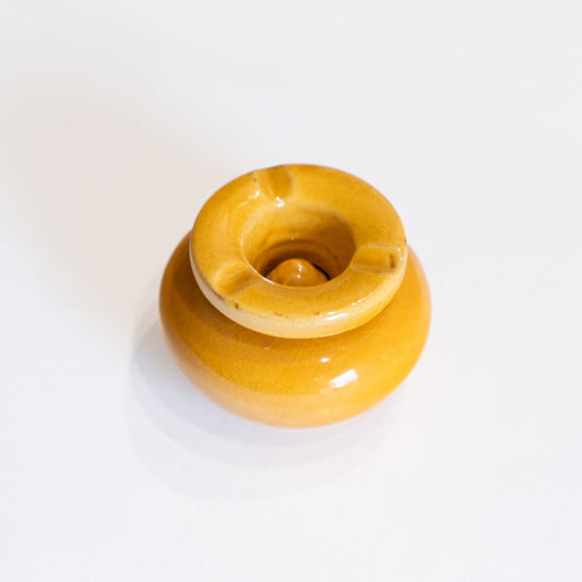 Cendriers en céramique artisanale l’élégance sur mesure pour hôtels et restaurants