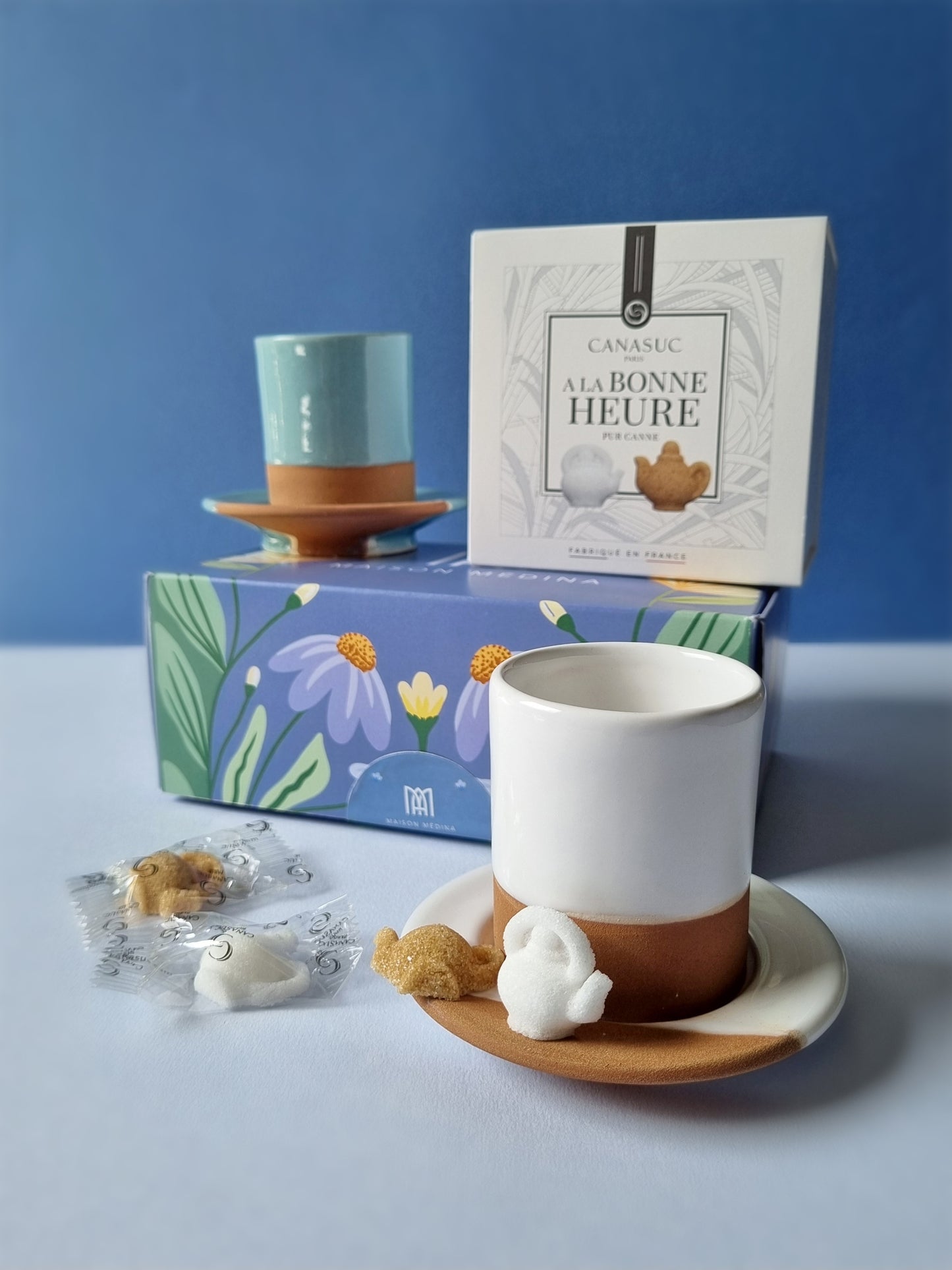 Coffret de deux tasses Expresso artisanales avec sucre en Forme de Théière