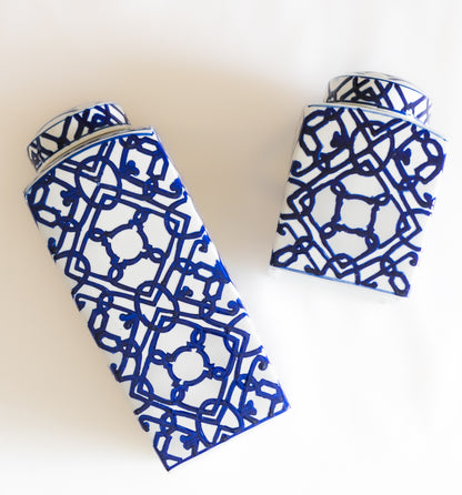 Vase Artisanal Marocain Bleu et Blanc à Motifs Géométriques  Petit modèle
