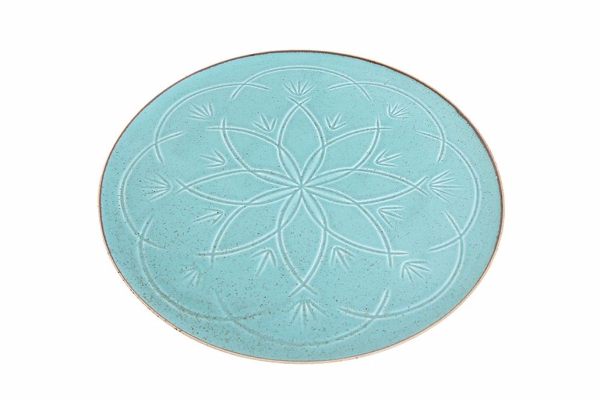 assiette en email turquoise de 32cm conjuguant ethique et authenticite dans le design ideale pour la decoration des maisons marocaines