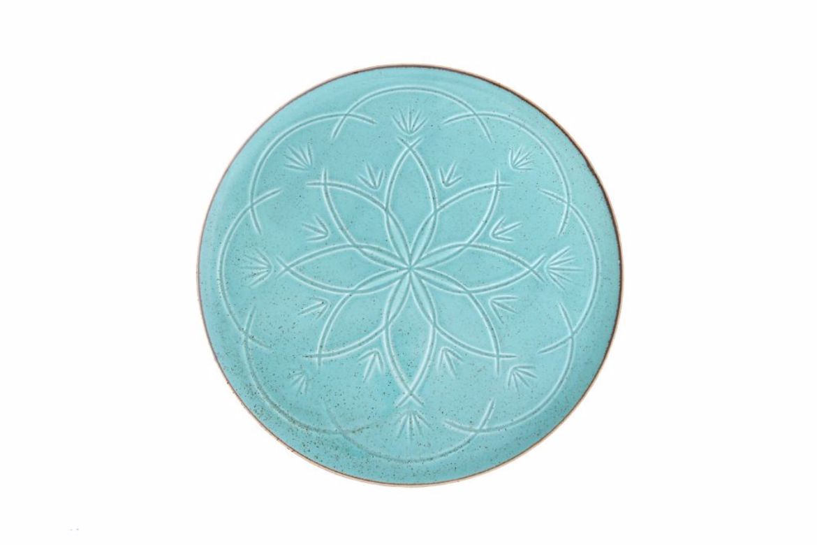 eclatante assiette turquoise à reliefs parfaite pour une decoration maison authentique et une atmosphere sophistiquee au Maroc