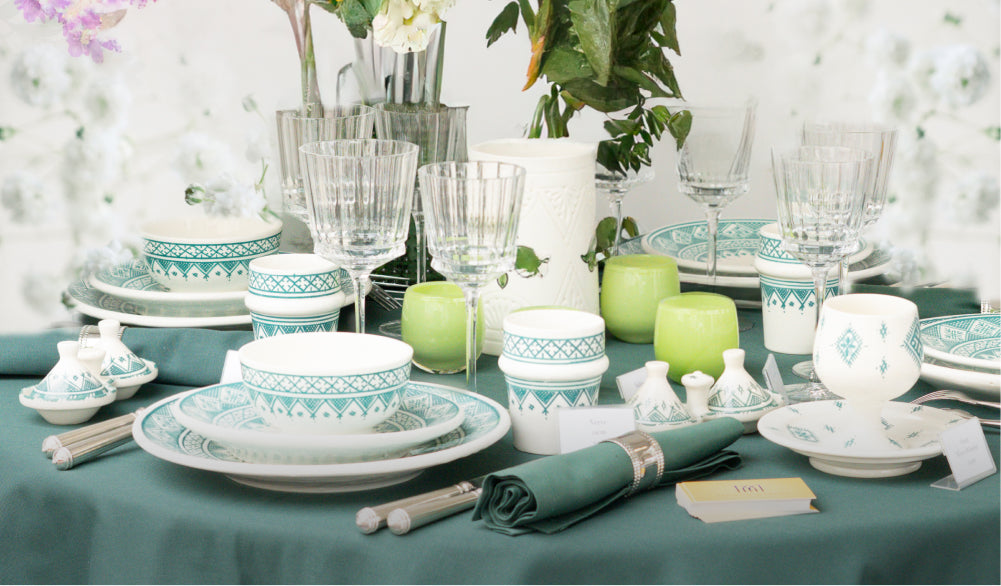 service de table marocain a motifs vert et blanc