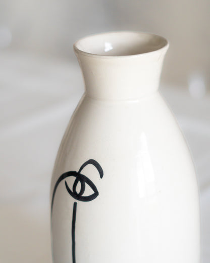 vase artisanal marocain visage noir et blanc