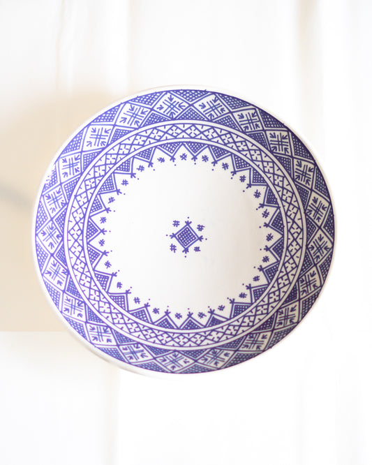 assiette artisanale marocaine bleu et blanc